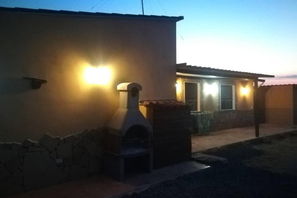 Villa Emma Con Panorama Etna A 10 Minuti Dal Mare 렌티니 외부 사진